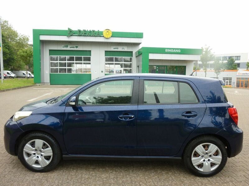 Blau Gebraucht 2009 Toyota Urban Cruiser SUV | 3.999 € (Superpreis) - Bild 1/4