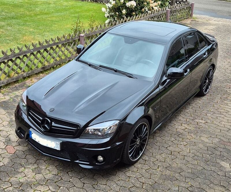 Schwarz Gebraucht 2008 Mercedes C63 AMG AMG Limousine | 35.900 € - Bild 1/4