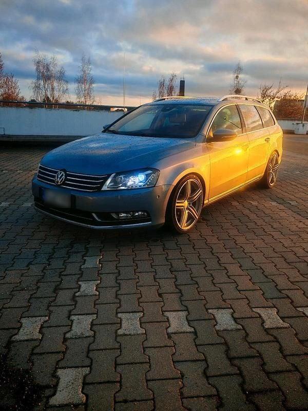 Gebraucht VW Passat R 299 PS (219 kW) 2013 Blau Kombi