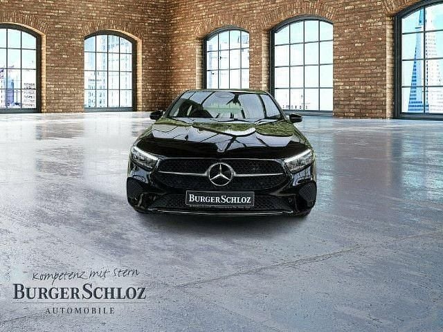 Gebraucht 2024 Mercedes A250 | 30.200 € (Guter Preis) - Bild 1/4