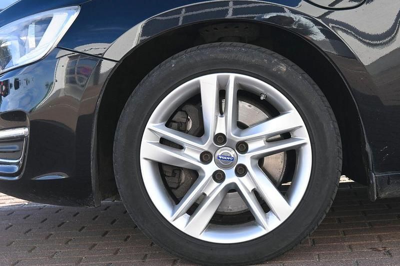 Gebraucht Volvo V60 Summum 215 PS (158 kW) 2015 Schwarz Kombi