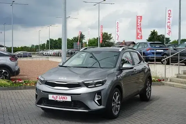 Gebraucht Kia Stonic Spirit 101 PS (74 kW) 2025 Grau SUV