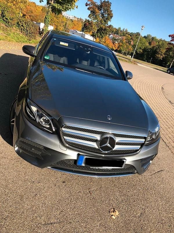 Gebraucht Mercedes E220 AMG line 2018 Grau Limousine