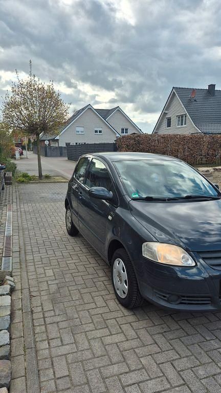 Second-hand VW Fox 54 CP (39 kW) 2006 Gri Hatchback
