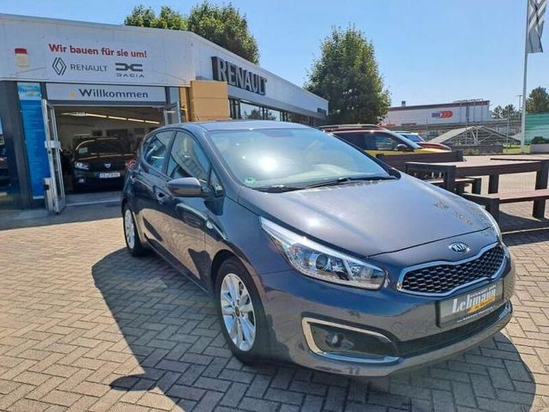 Schwarz Gebraucht 2017 Kia Ceed Edition 7 Limousine | 11.490 € (Etwas zu teuer) - Bild 1/4