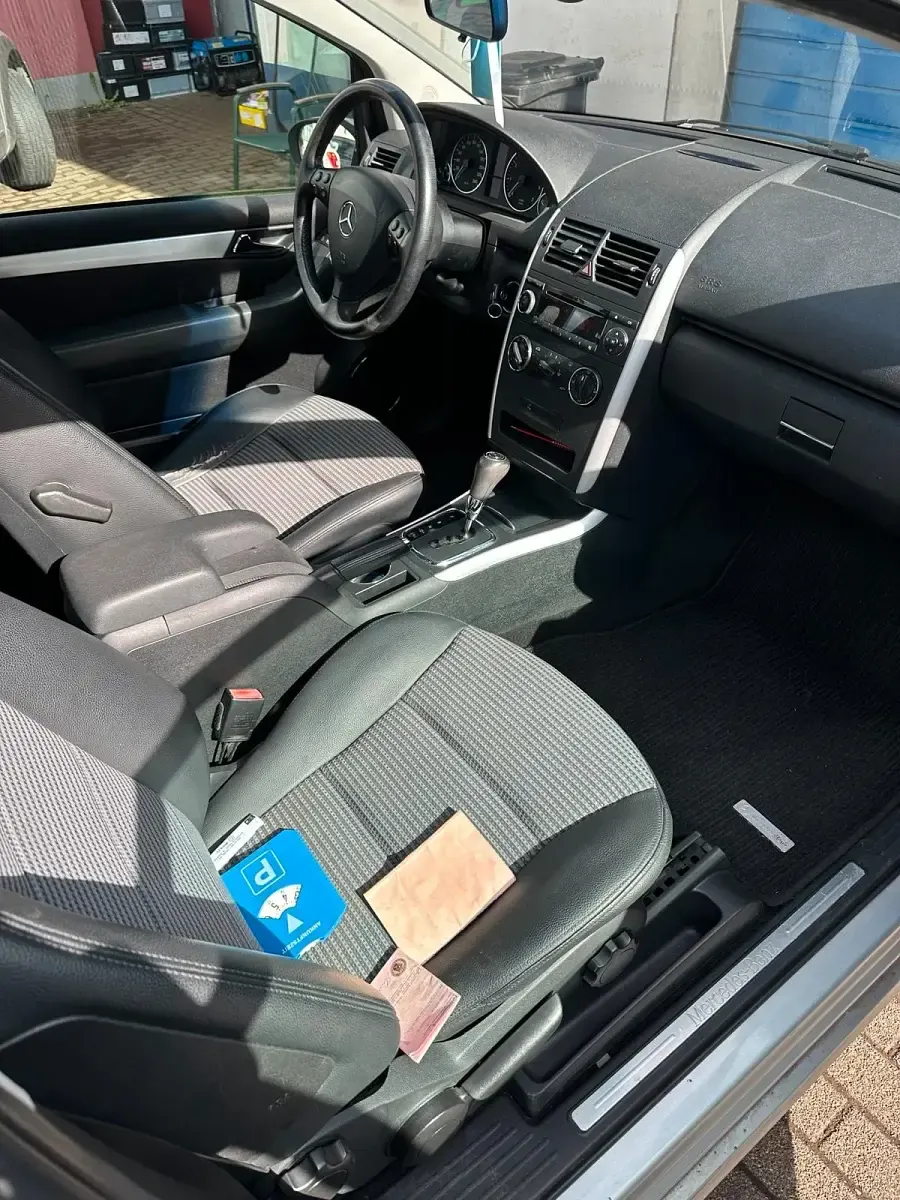 Gebraucht Mercedes A170 115 PS (84 kW) 2006 Grau Kleinwagen