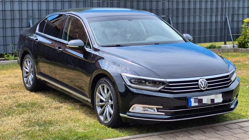 Gebraucht VW Passat Highline 150 PS (110 kW) 2014 Schwarz Limousine