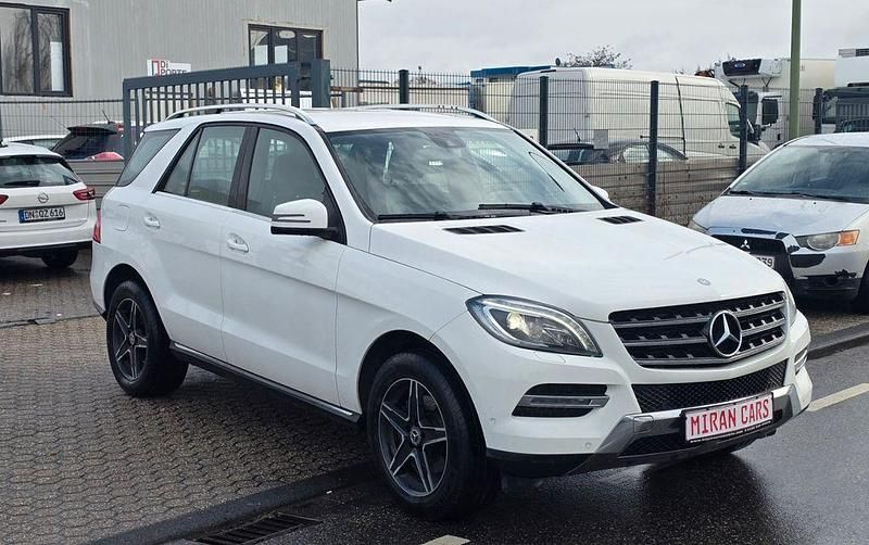 Gebraucht Mercedes ML350 258 PS (189 kW) 2015 Weiß SUV