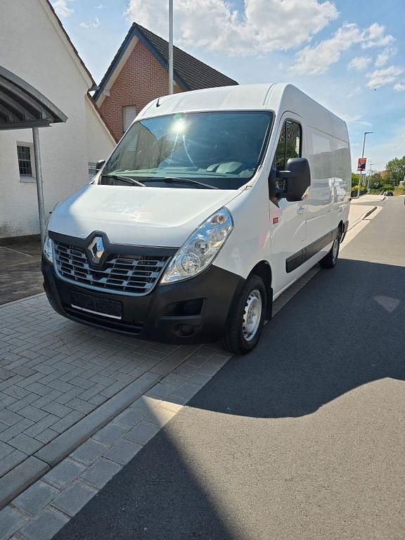 Weiß Gebraucht 2018 Renault Master Van / Kleinbus | 14.999 € (Fairer Preis) - Bild 1/4