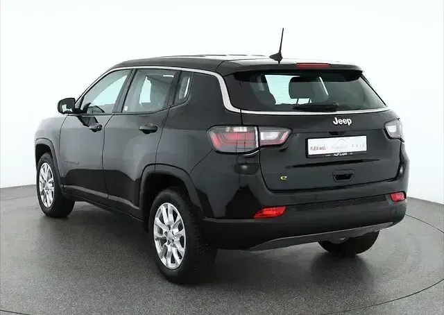 Gebraucht Jeep Compass Altitude 131 PS (96 kW) 2024 Andere SUV