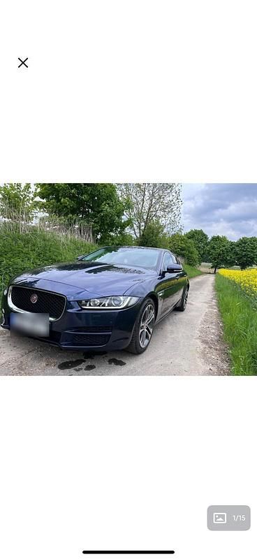 Gebraucht Jaguar XE 180 PS (132 kW) 2016 Blau Limousine