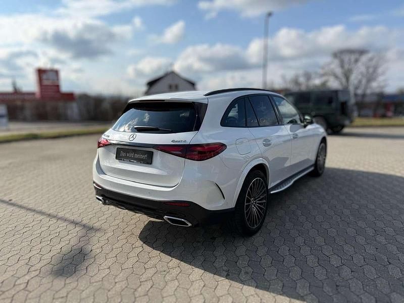 Gebraucht Mercedes GLC300 AMG 258 PS (189 kW) 2024 Manufaktur lack manufaktur opa SUV