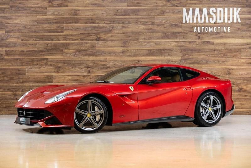 Gebraucht Ferrari F12 736 PS (541 kW) 2014 Rot Coupé