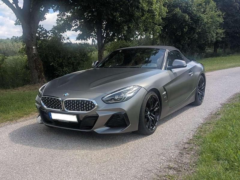 Grau Gebraucht 2019 BMW Z4 M Sport Cabrio | 37.500 € (Etwas zu teuer) - Bild 1/4