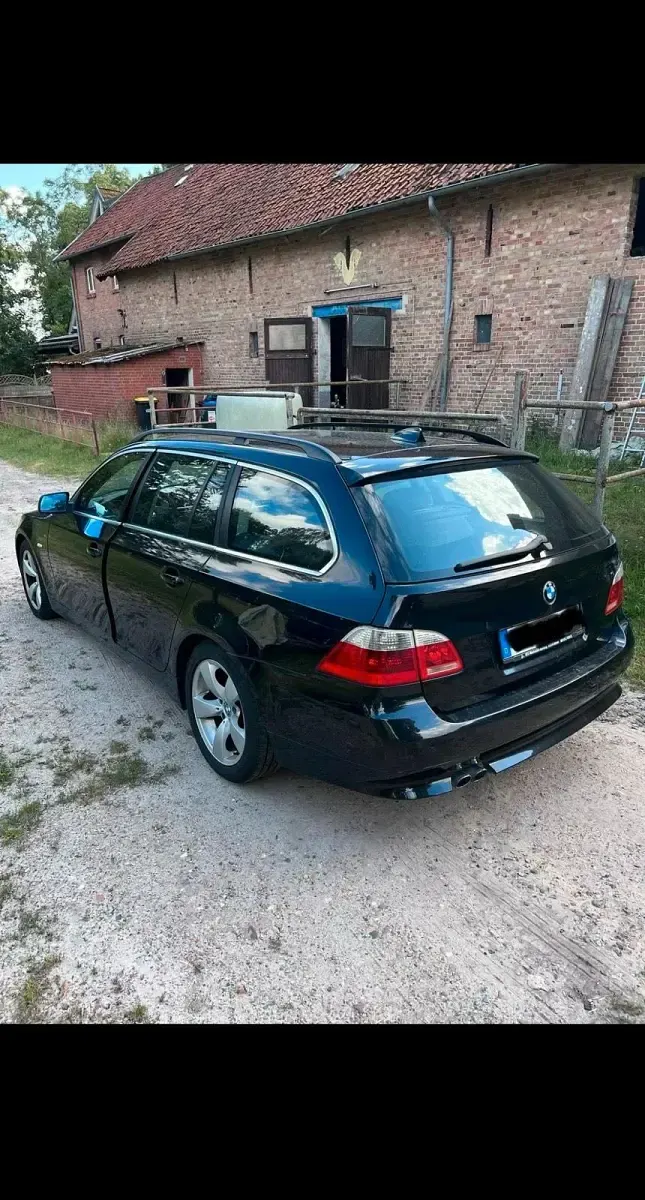 Gebraucht BMW 530 231 PS (169 kW) 2006 Schwarz Kombi