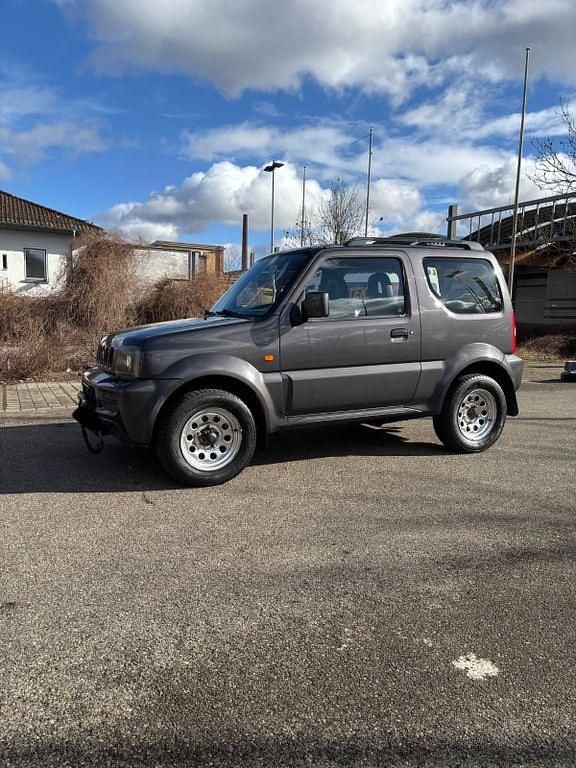 Gebraucht Suzuki Jimny 86 PS (63 kW) 2010 Grau SUV
