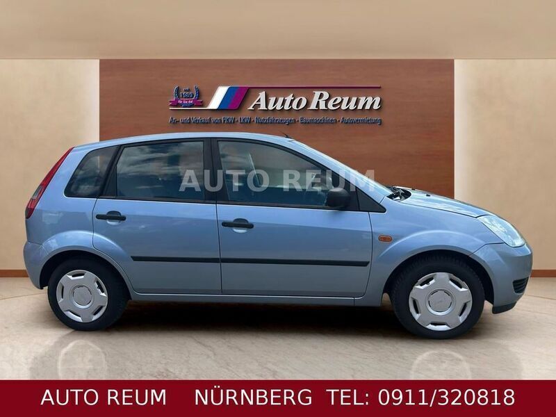 Gebraucht Ford Fiesta 60 PS (44 kW) 2005 Blau Kleinwagen