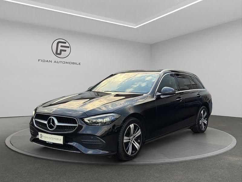Gebraucht Mercedes C220 200 PS (147 kW) 2023 Schwarz Limousine