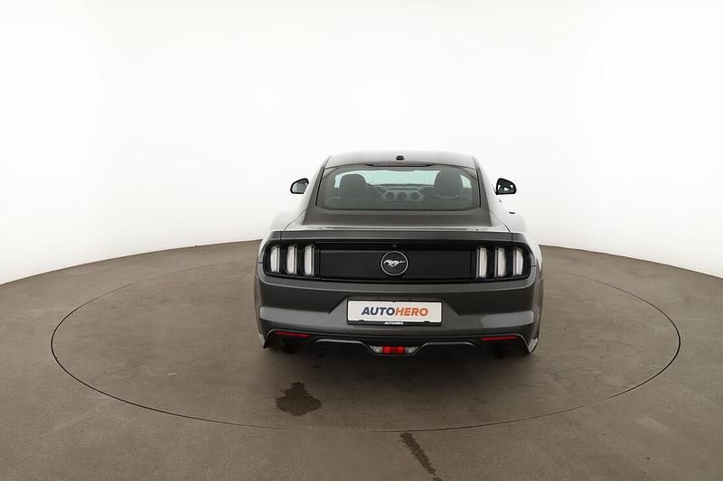Gebraucht Ford Mustang Basis 317 PS (233 kW) 2016 Grau Coupé