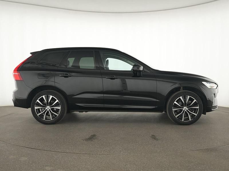 Gebraucht Volvo XC60 Ultimate 250 PS (183 kW) 2022 Onyx black SUV