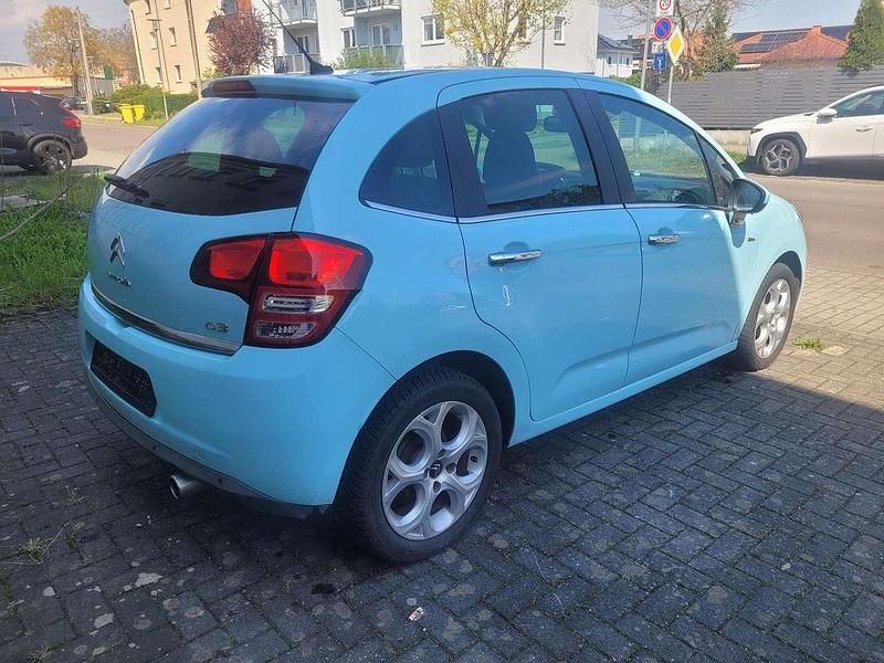Gebraucht Citroën C3 Exclusive 95 PS (69 kW) 2011 Blau Limousine