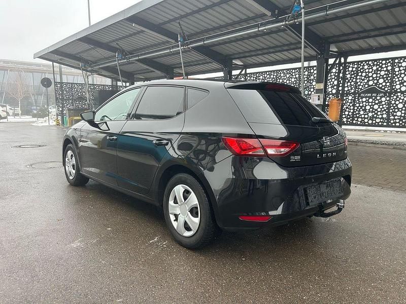 Gebraucht Seat Leon Style 110 PS (80 kW) 2015 Schwarz Limousine