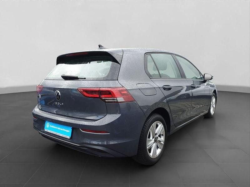 Gebraucht VW Golf VII Life 150 PS (110 kW) 2020 Grau Limousine