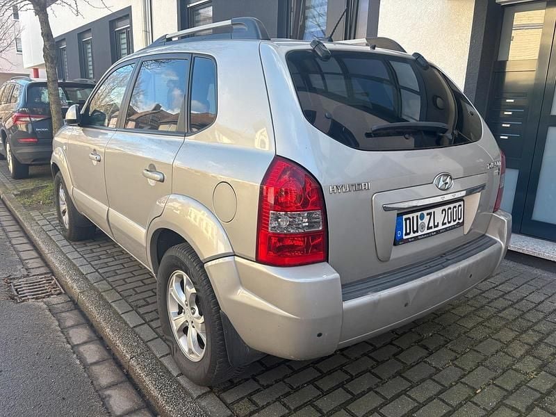 Gebraucht Hyundai Tucson 141 PS (103 kW) 2009 Gold SUV