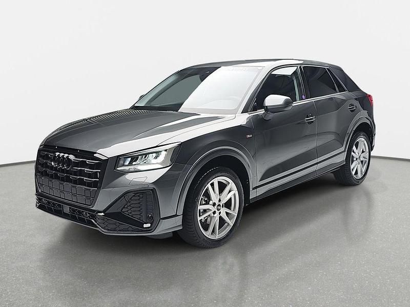 Neu Audi Q2 S-Line 150 PS (110 kW) 2025 Grau SUV