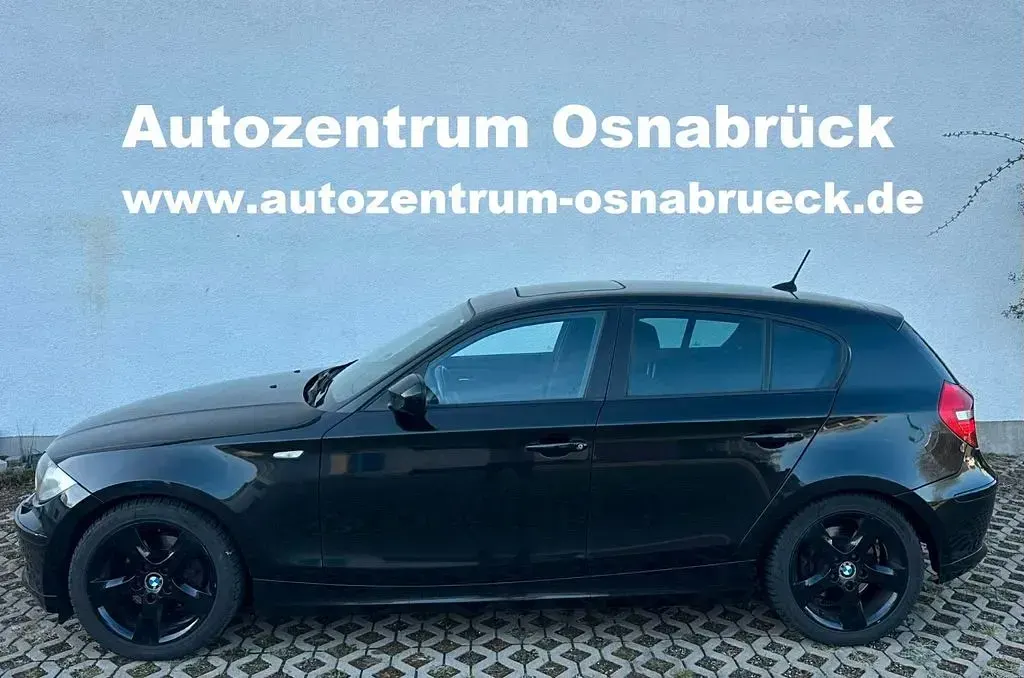 Używany BMW 120 Advantage 177 KM (130 kW) 2010 Czarny Hatchback