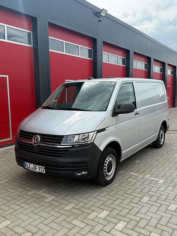 Second-hand VW Transporter 150 CP (110 kW) 2020 Argintiu Van