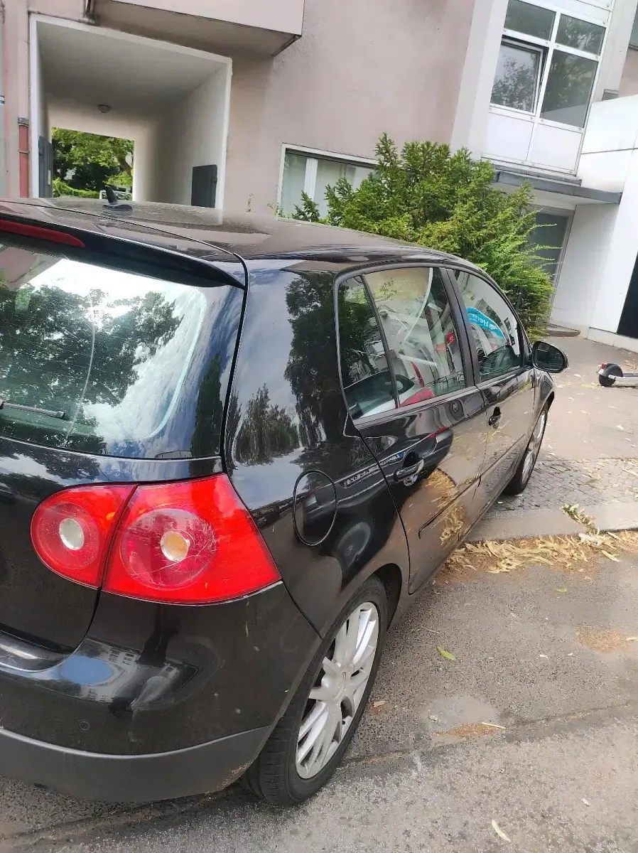 Gebraucht VW Golf V 90 PS (66 kW) 2005 Schwarz Kleinwagen