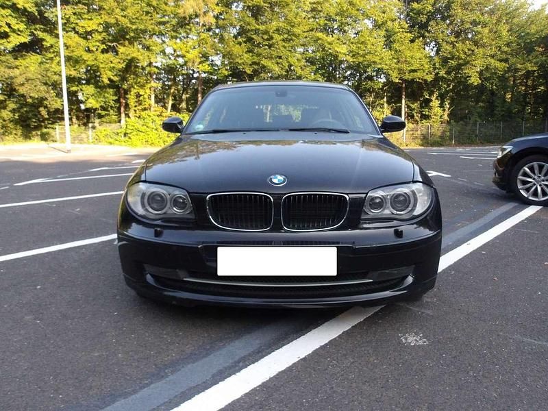 Schwarz Gebraucht 2008 BMW 120 M Sport Kleinwagen | 5.800 € (Fairer Preis) - Bild 1/4
