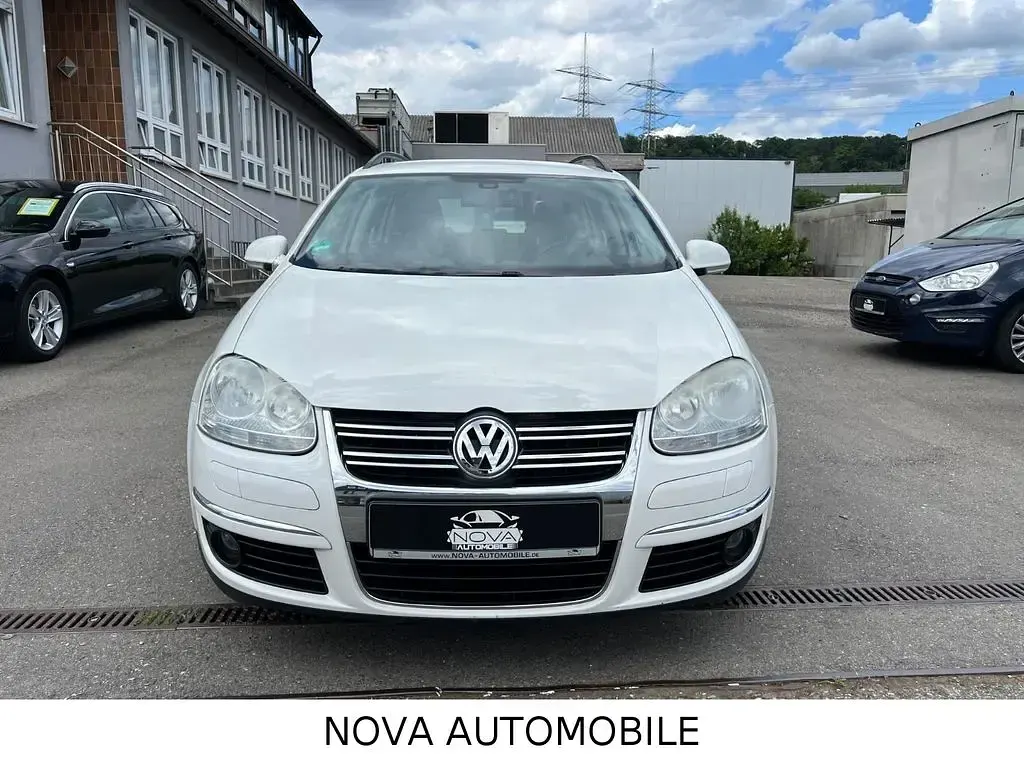 Gebraucht VW Golf VI 102 PS (75 kW) 2009 Weiß Kleinwagen