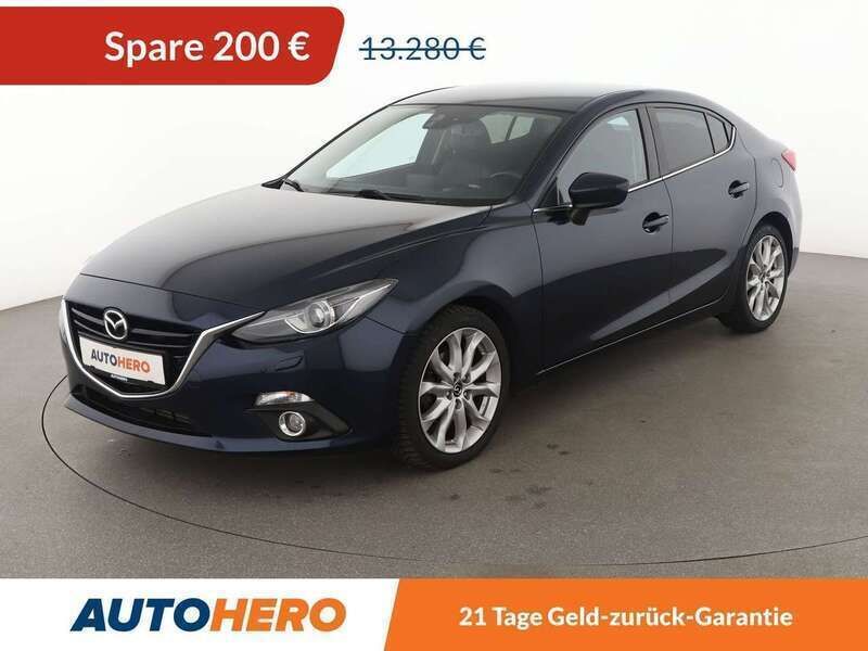 Deep crystal blue Gebraucht 2016 Mazda 3 Sports-Line Limousine | 13.080 € (Teuer) - Bild 1/3