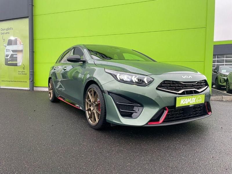 Gruen Gebraucht 2022 Kia ProCeed Kleinwagen | 25.950 € (Fairer Preis) - Bild 1/3