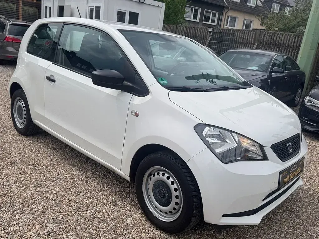 Używany Seat Mii Reference 60 KM (44 kW) 2017 Biały Hatchback