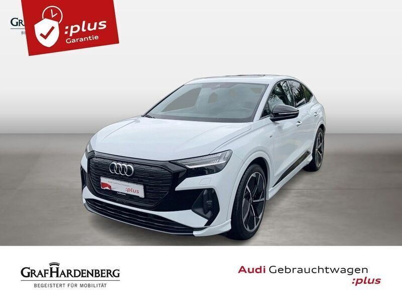 Gletscherweiß metallic Gebraucht 2021 Audi Q4 Sportback e-tron Ambiente SUV | 33.290 € (Fairer Preis) - Bild 1/4