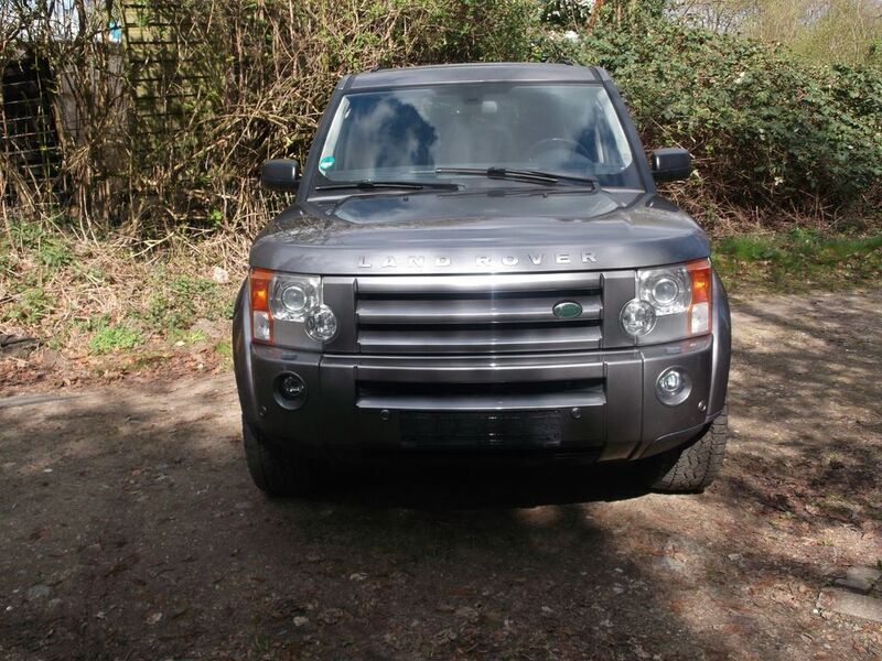 Grau Gebraucht 2009 Land Rover Discovery 4 HSE SUV | 7.500 € (Fairer Preis) - Bild 1/4
