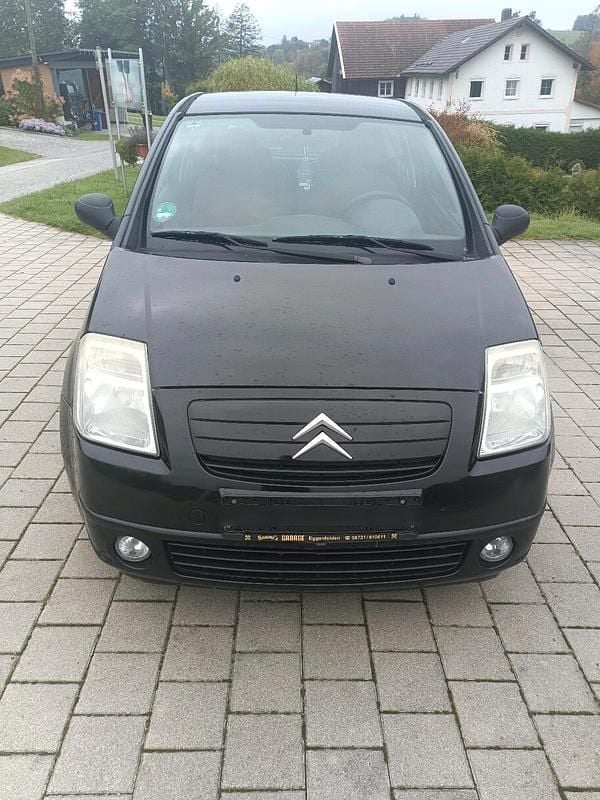 Schwarz Gebraucht 2006 Citroën C2 Kleinwagen | 600 € - Bild 1/4