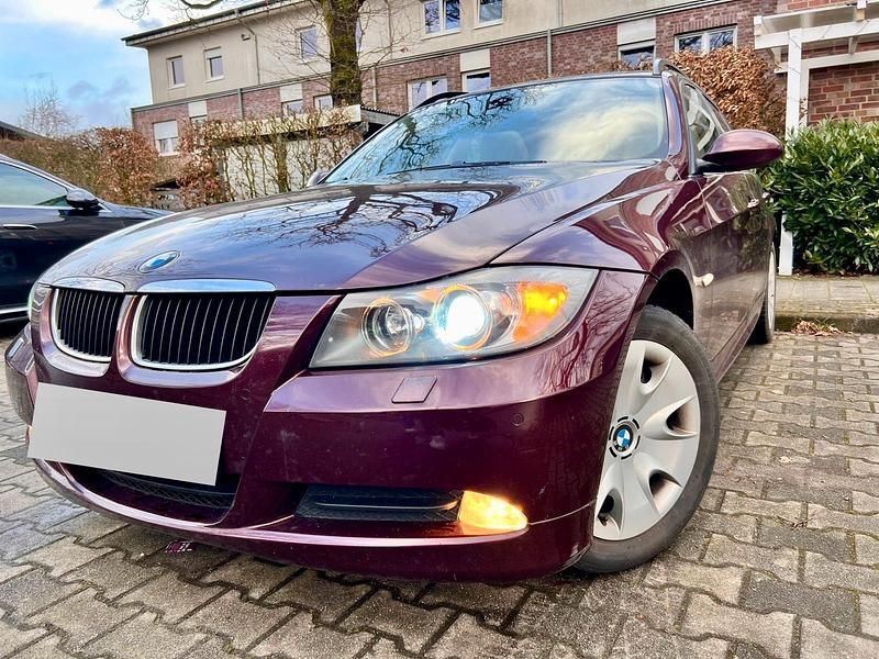 Gebraucht BMW 318 143 PS (105 kW) 2008 Violet Kombi