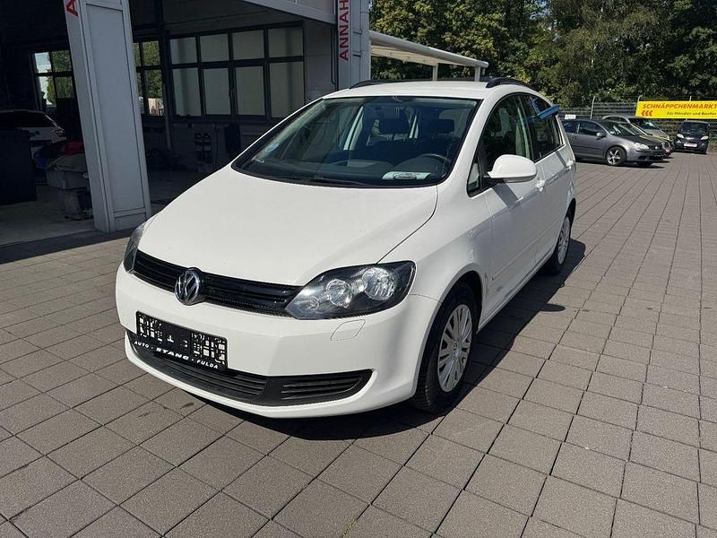 Weiß Gebraucht 2013 VW Golf Plus Cross Van / Kleinbus | 6.990 € (Etwas zu teuer) - Bild 1/4