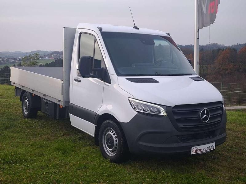 Neu Mercedes Sprinter 150 PS (110 kW) 2025 Arktikweiss Van