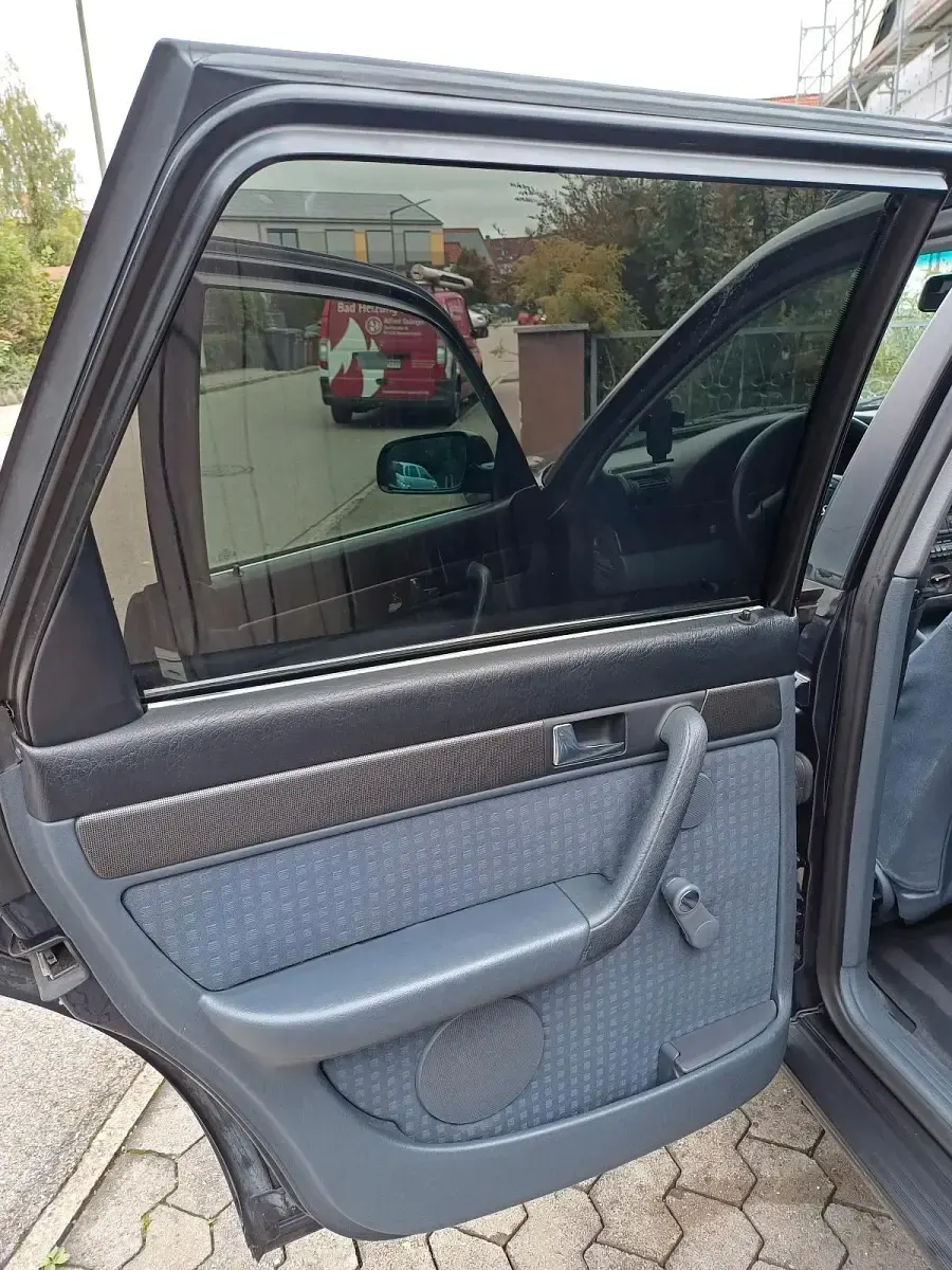 Gebraucht Audi A6 125 PS (91 kW) 1996 Blau Kombi