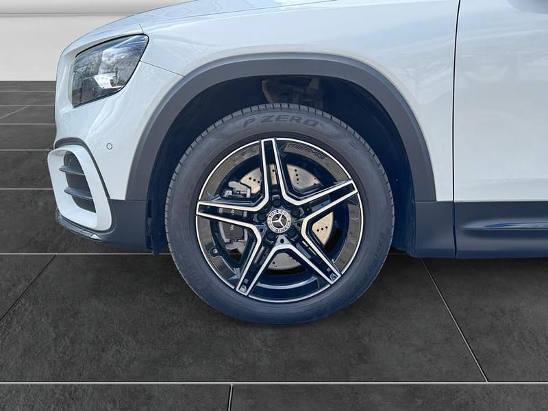Gebraucht Mercedes GLB250 AMG 165 PS (121 kW) 2024 Digitalweiß SUV