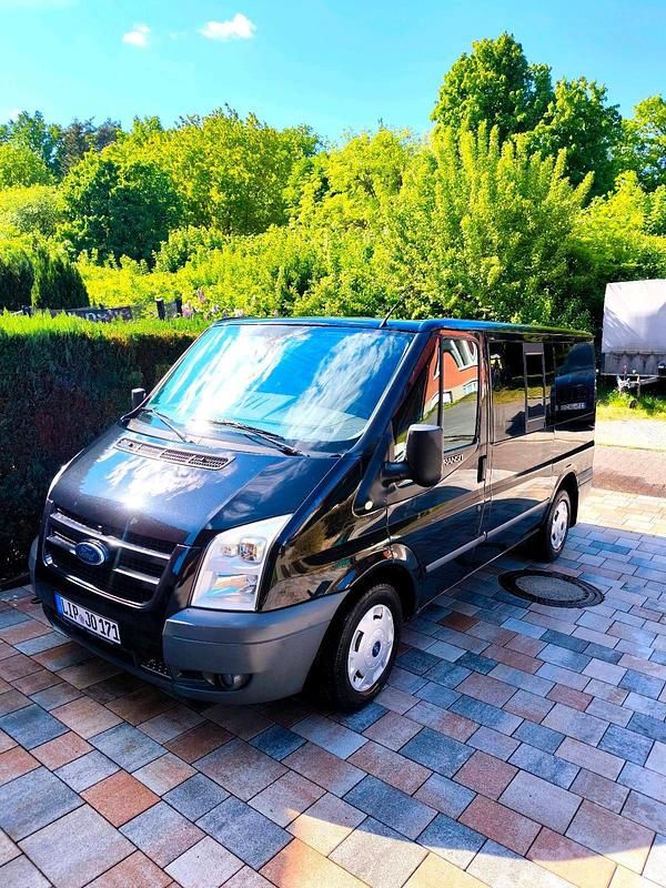 Schwarz Gebraucht 2011 Ford Transit Nugget Van / Kleinbus | 10.500 € - Bild 1/4