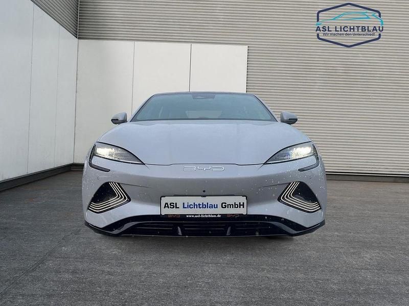 Neu BYD Seal Comfort 169 kW (231 PS) 2025 Polar white Limousine