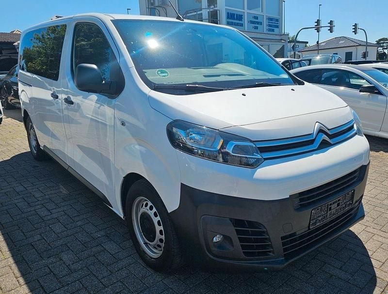Weiß Gebraucht 2017 Citroën Jumpy Van / Kleinbus | 14.500 € (Fairer Preis) - Bild 1/4