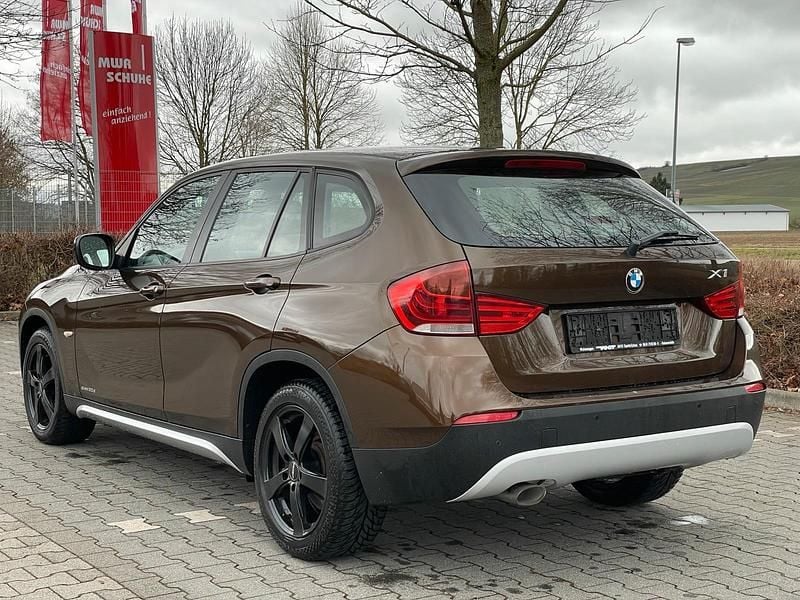 Gebraucht BMW X1 Sport Line 177 PS (130 kW) 2009 Braun SUV
