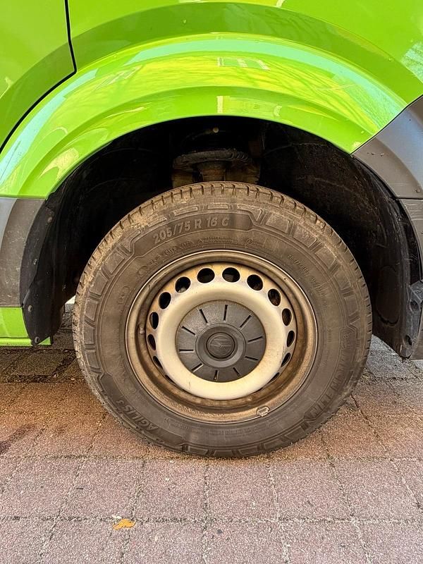 Gebraucht VW Crafter 140 PS (102 kW) 2020 Grün Van